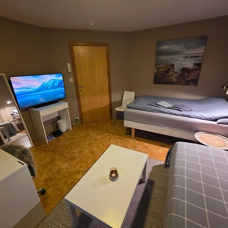 Rom Sentralt I Sogndal Hostel Kültér fotó