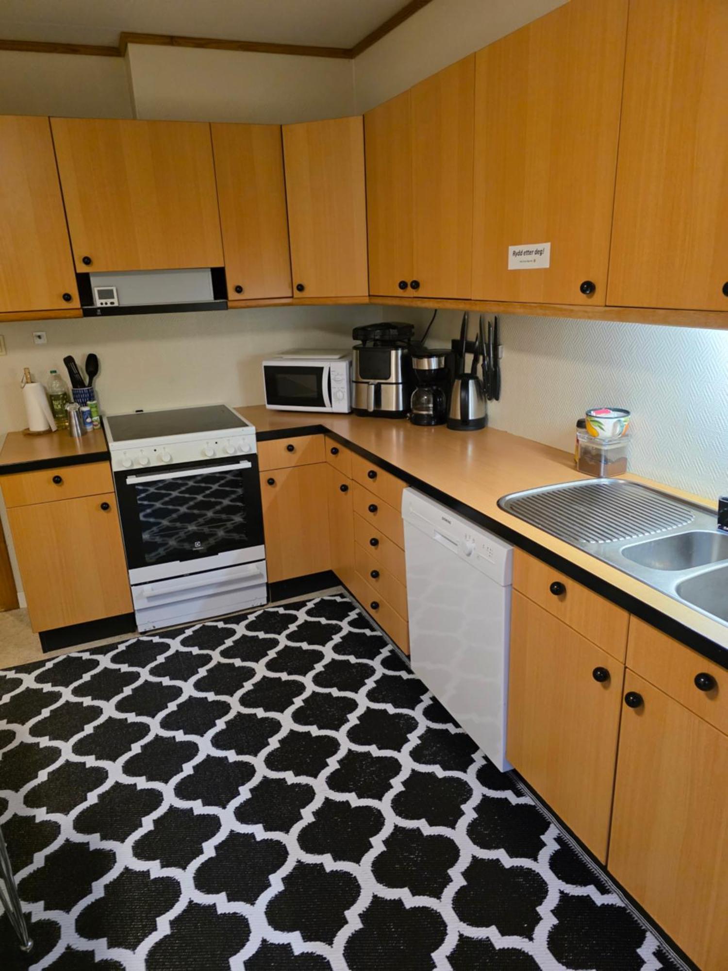 Rom Sentralt I Sogndal Hostel Kültér fotó