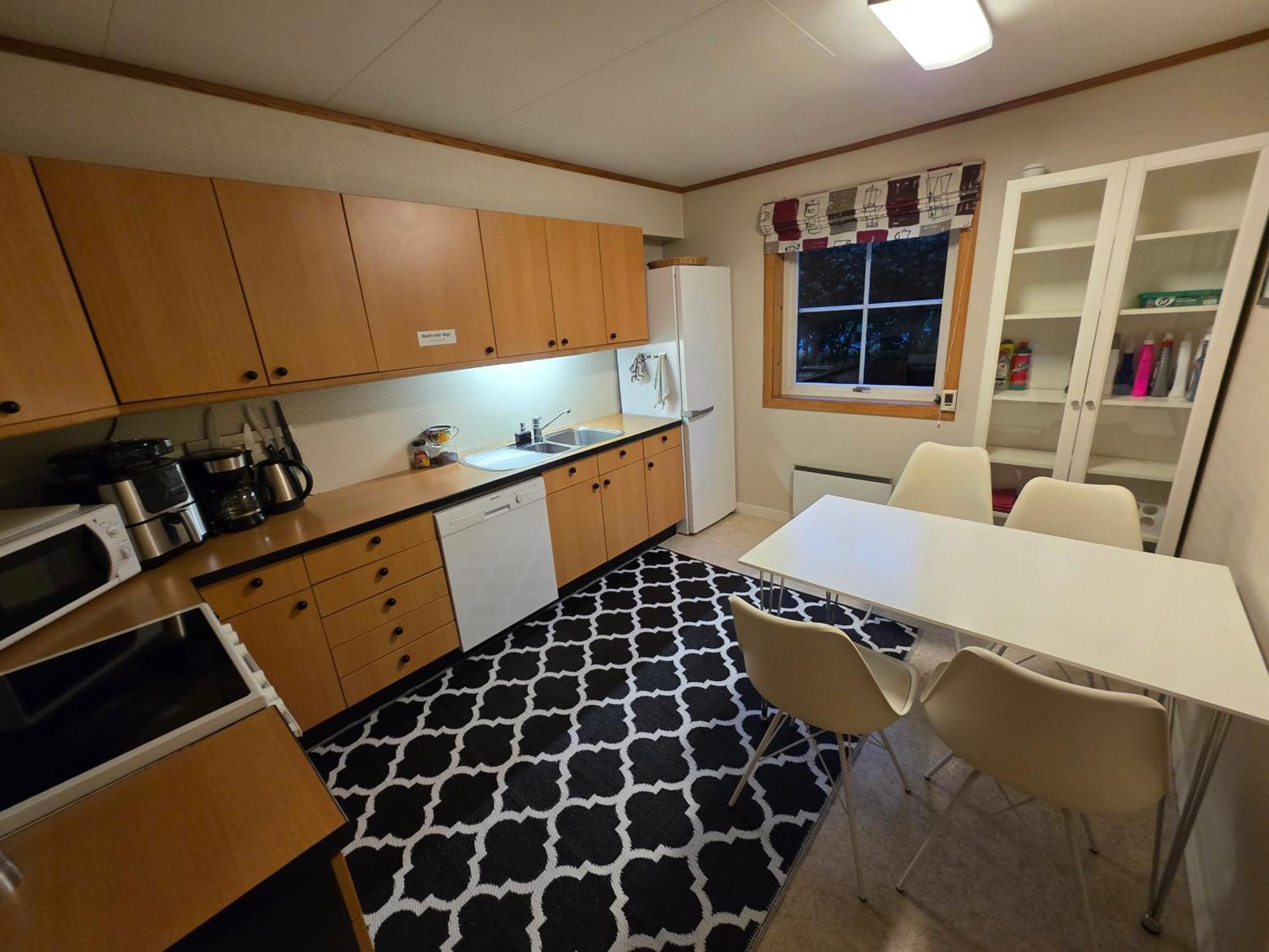 Rom Sentralt I Sogndal Hostel Kültér fotó